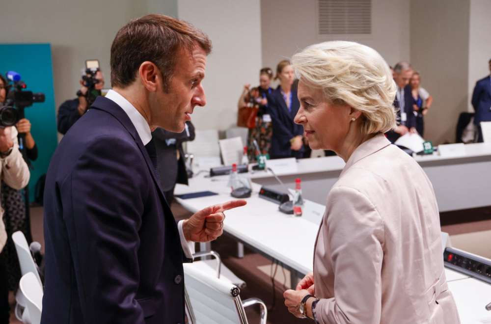 Ursula fon der Lajen u ponedeljak u Parizu na sastanku s Makronom i Sijem