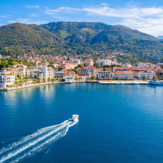Nove kazne u Crnoj Gori za turiste: Spremite i do 1.000 evra