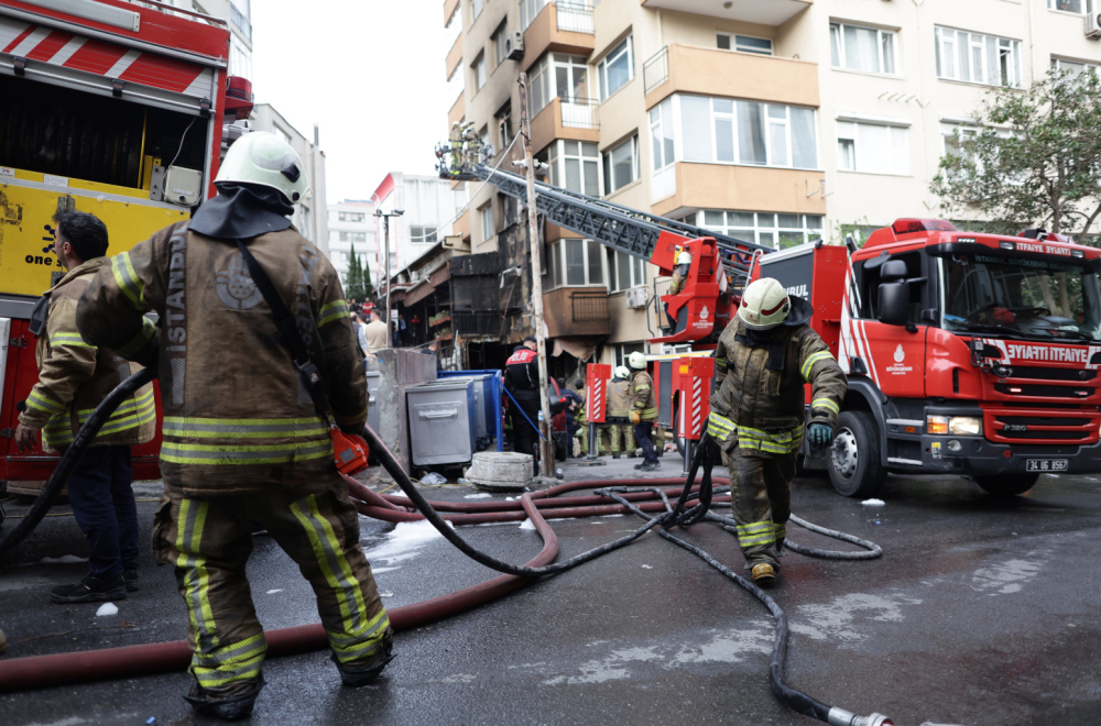 Prve slike sa mesta tragedije u Novom Sadu: U požaru nastradale dve osobe FOTO/VIDEO