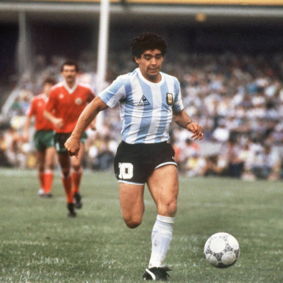 Maradonina "Zlatna lopta" na aukciji