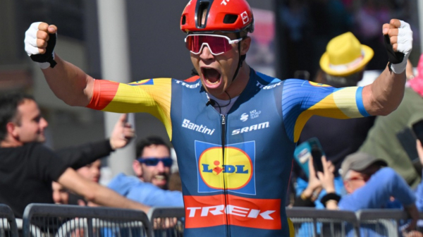 Italijan Milan pobednik četvrte etape trke Điro d'Italija
