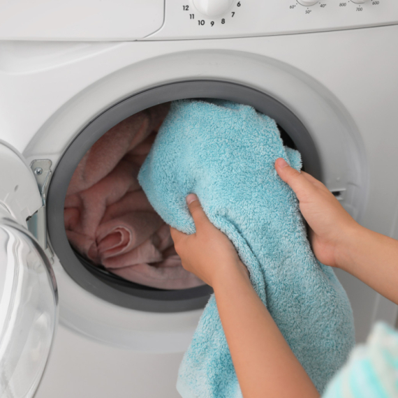 Da li znate zašto nikad, ama baš nikad ne bi trebalo da perete peškire sa vešom?