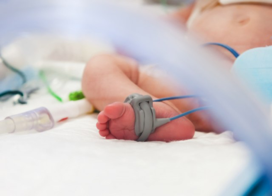 Tri bebe preminule od opasne zaraze u Srbiji: Bolest od 100 dana se širi, ovo su simptomi