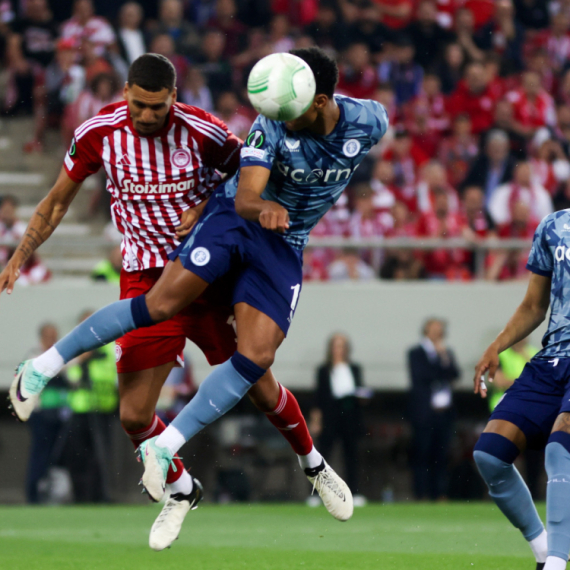 El Kabi odveo Olimpijakos u istoriju i finale LK – za trofej sa Fiorentinom