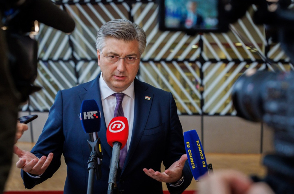 Plenković predao potpise FOTO