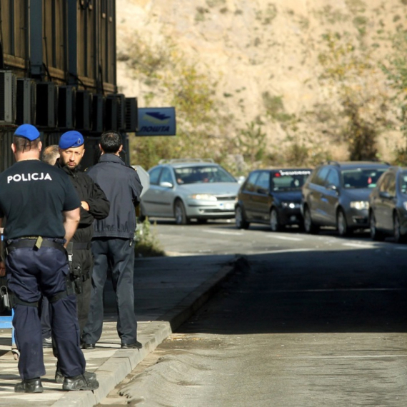 Na Jarinju uhapšen Srbin iz Goraždevca, tzv. kosovska policija pretresa porodičnu kuću