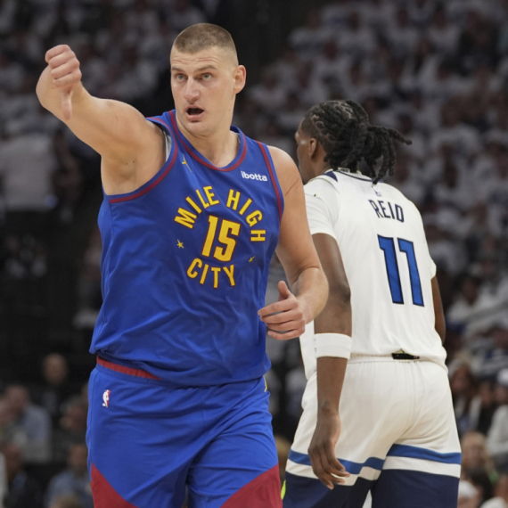 Dok čitava Srbija čeka njegovu odluku, Nikola Jokić se ludo provodi VIDEO
