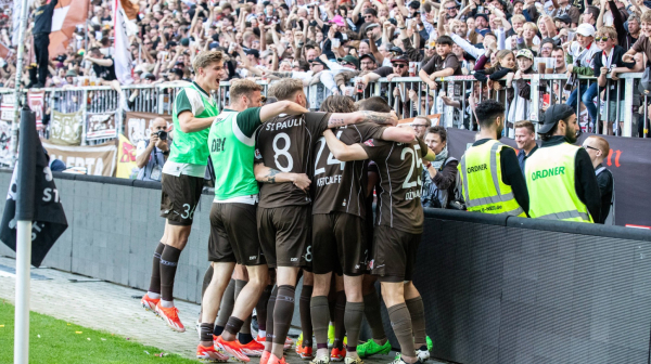 Sankt Pauli se vratio u Bundesligu VIDEO