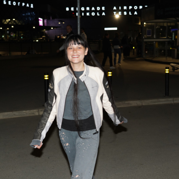 Teya Dora stigla u Beograd: Sumirala utiske sa Evrovizije pa spomenula i Hrvatsku FOTO