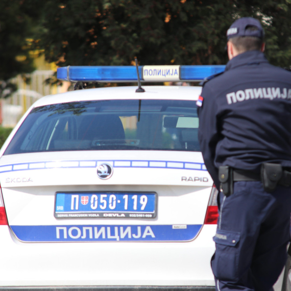 Drama u Novom Pazaru: Devojčicu udario automobil, sa teškim povredama prebačena u bolnicu