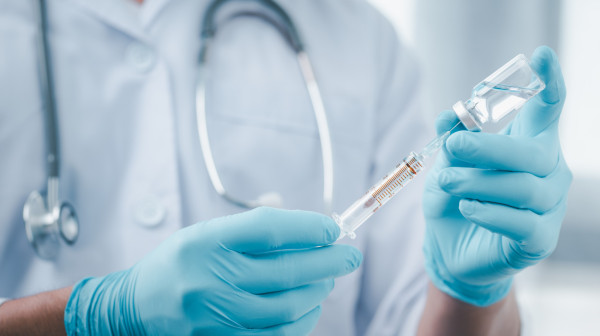 Panika zbog epidemije meningitisa; Raste broj zaraženih: Počinje vakcinacija u Britaniji