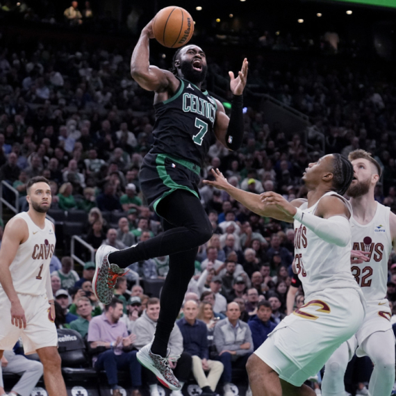 Boston u trećem uzastopnom finalu Istoka