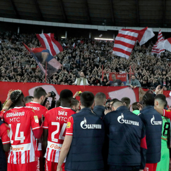 Zvezda časti navijače: "Besplatno na proslavu titule"