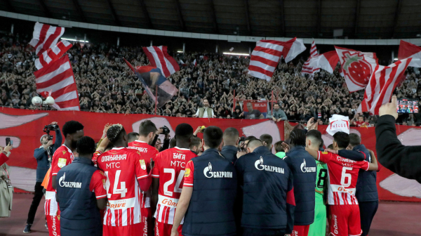 Zvezda časti navijače: "Besplatno na proslavu titule"