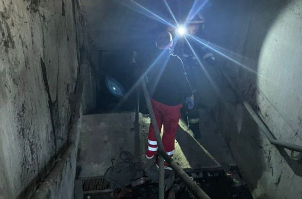 Prvi snimak akcije spasavanja: Ovako su vatrogasci izvlačili iz tunela povređene u sudaru vozova FOTO