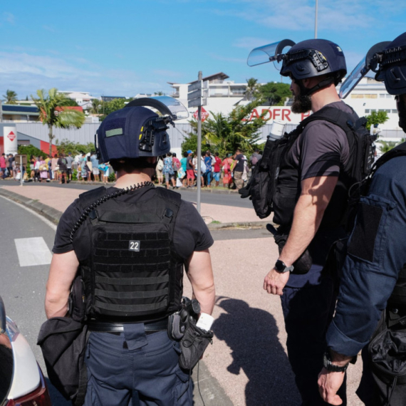 Totalna blokada, zarobljeni su: "Ubijamo jedni druge"