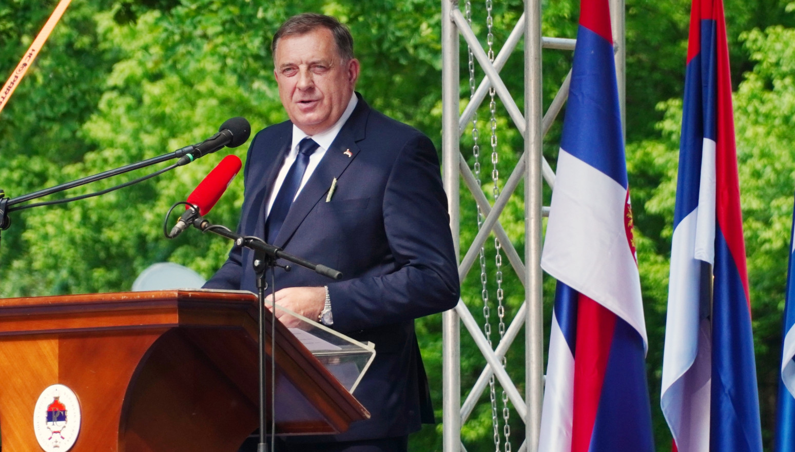 Protest: Narodna skupština Republike Srpske donela važnu odluku o Rezoluciji o Srebrenici