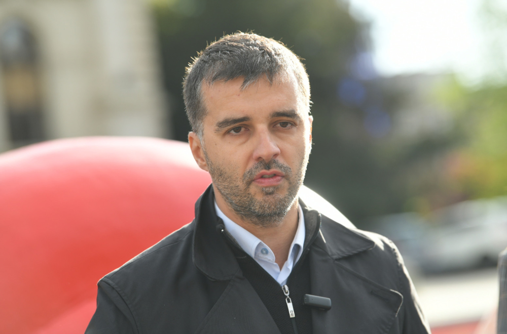 Manojlović "na zadatku", krenuo putem Jova Bakića; Diže paniku, širi strah i huška narod VIDEO