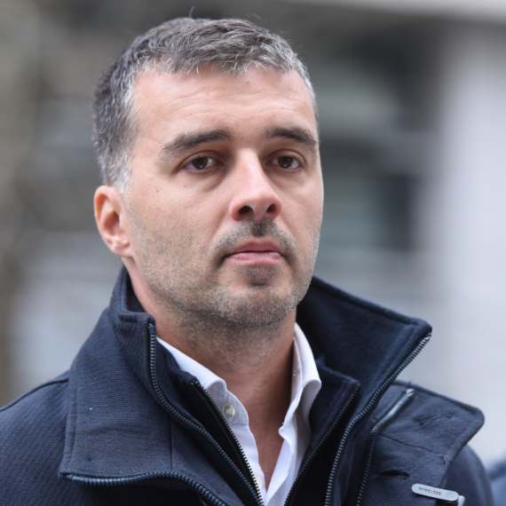 Savo Manojlović pokušava na ratu koji je pogodio Bliski istok da sakupi političke poene FOTO