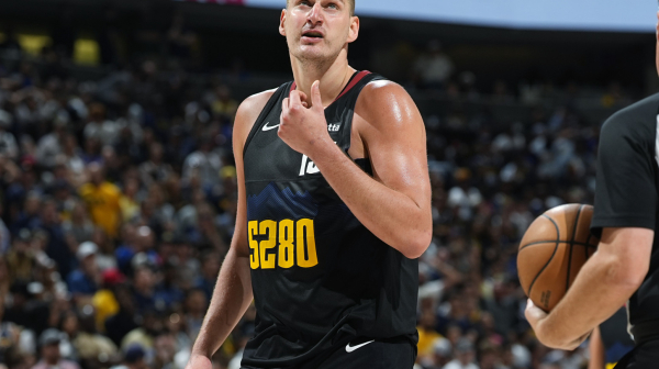 Raspad Denvera, Jokić 34p – istorijski preokret Vulvsa, od -20 do finala Zapada!