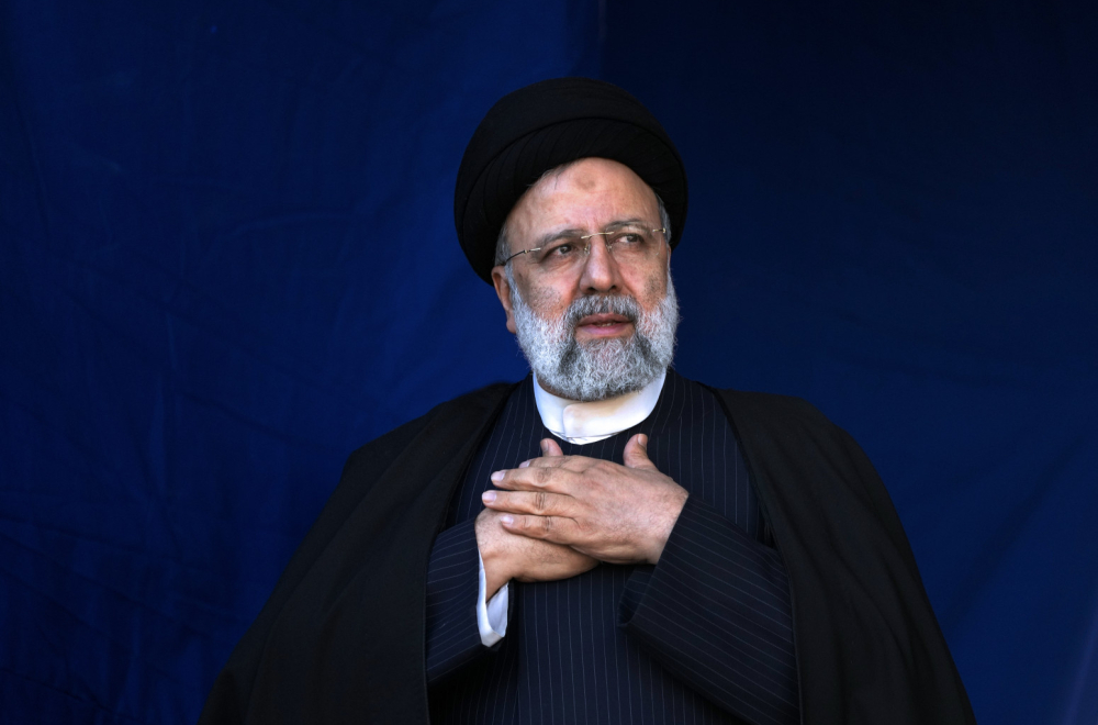 Iranians in procession: During the funeral of Ebrahim Raisi VIDEO