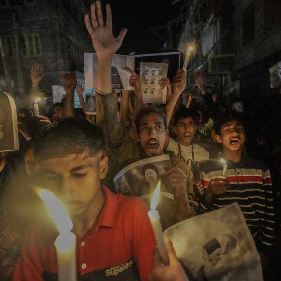 Oglasile se SAD o smrti Raisija; Iran tražio pomoć; Poznat datum sahrane