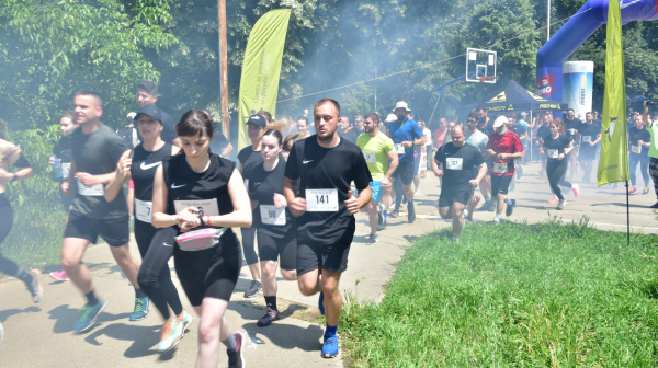 Trejl spektakl na Košutnjaku sa 300 trkača