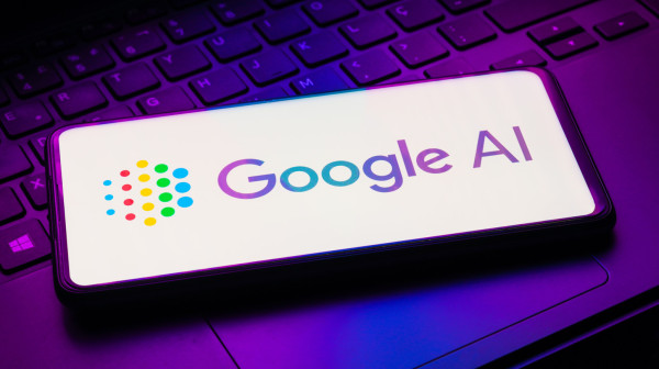 Google u panici: Dobitnik Nobelove nagrade i legende AI sveta dali otkaz