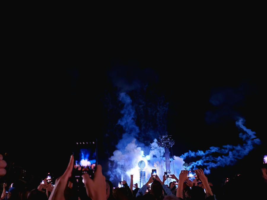 Leti na hiljade konfeta! Til se obratio publici na srpskom: Beograde, hvala! FOTO/VIDEO