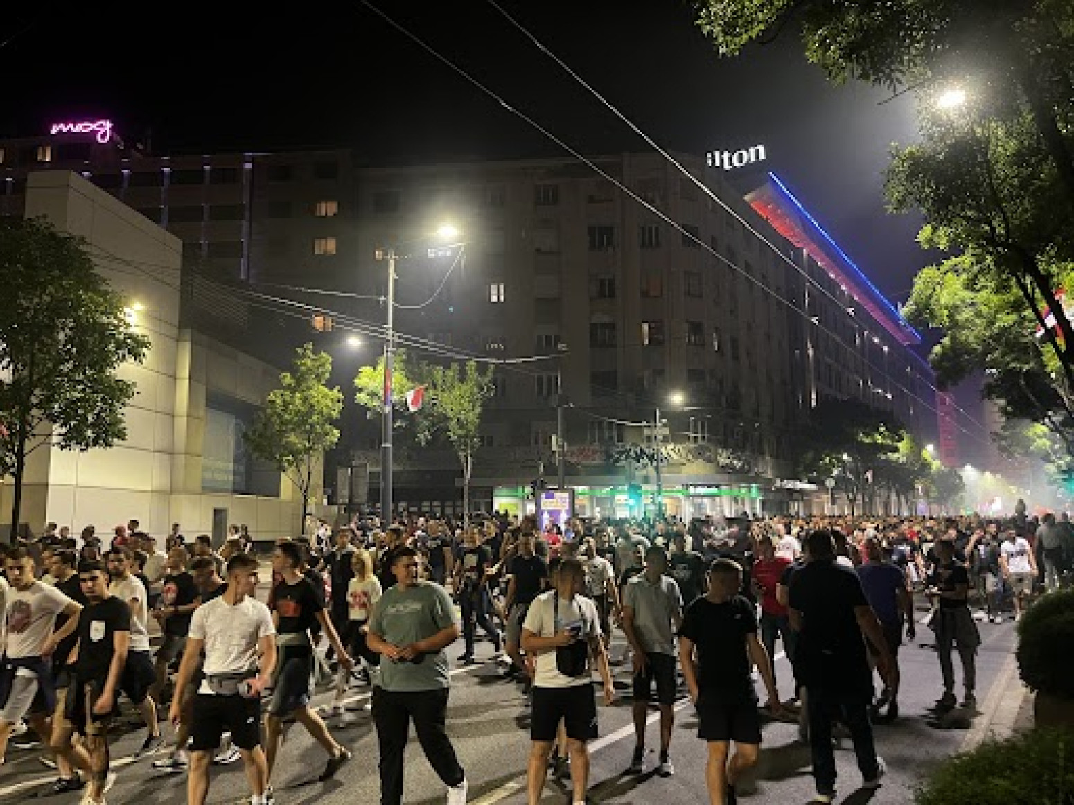 Delije zaustavile Beograd – prestonica blokirana usled proslave VIDEO