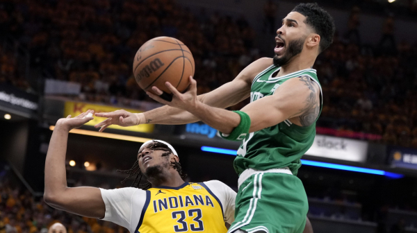Boston "ometlao" Indijanu i plasirao se u finale NBA lige VIDEO