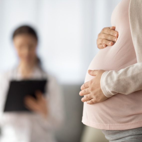 Preduzetnicama 100 odsto bolovanja tokom održavanja trudnoće