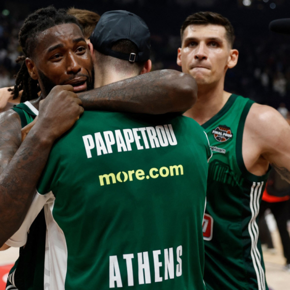 Partizan čestitao PAO posle dva dana – Lesor odmah odgovorio
