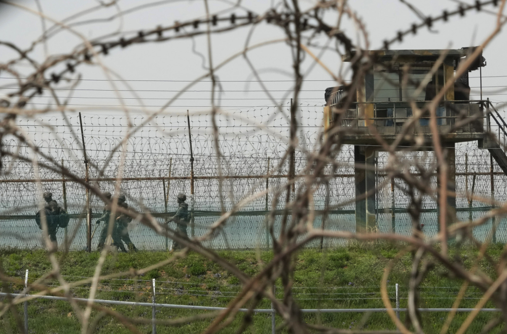 Severna Koreja "bombardovala" Južnu Koreju - izmetom; Izdato upozorenje: Osvetićemo se FOTO