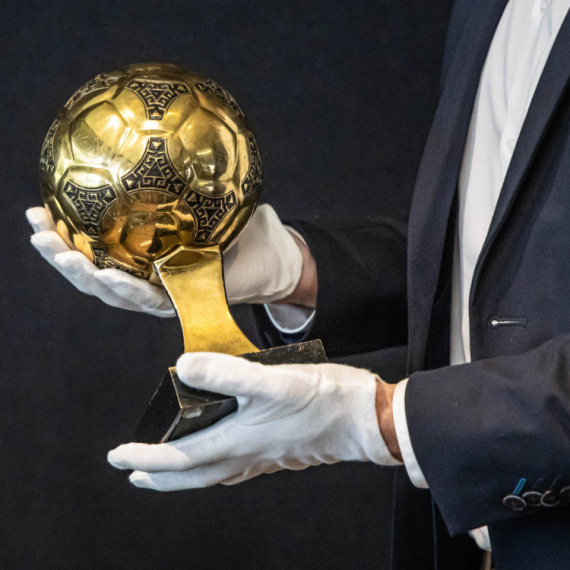 Nova epizoda sapunice – ništa od prodaje Maradonine "Zlatne lopte"