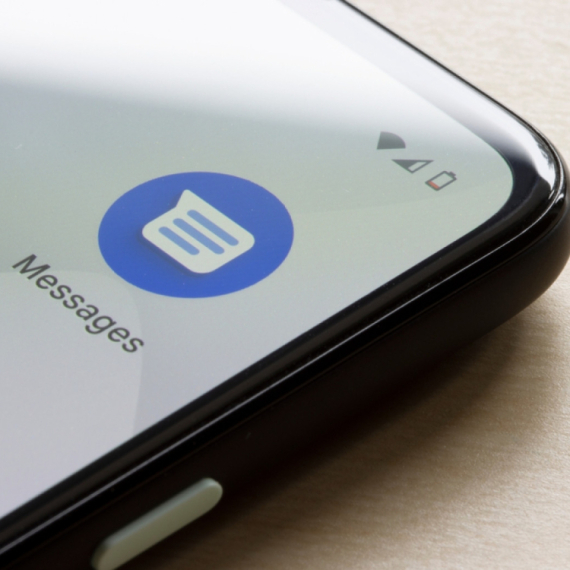 Google Messages dobija deljenje lokacije uživo: Nova funkcija stiže u poruke