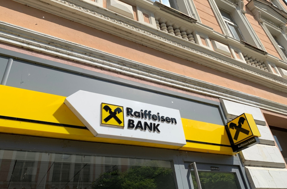 Raiffeisen želi da preuzme Addiko banku