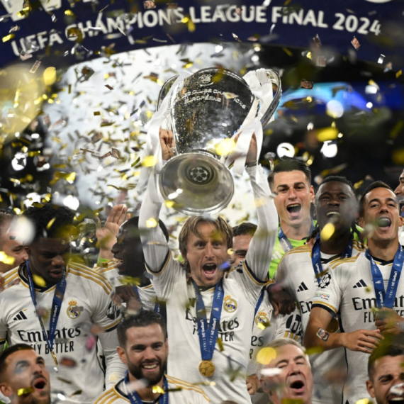 Modrić najtrofejniji igrač u istoriji Real Madrida!