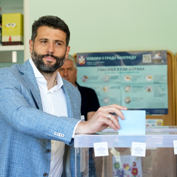 Šapić: Uveren sam da će Beograd krenuti da živi normalnim životom
