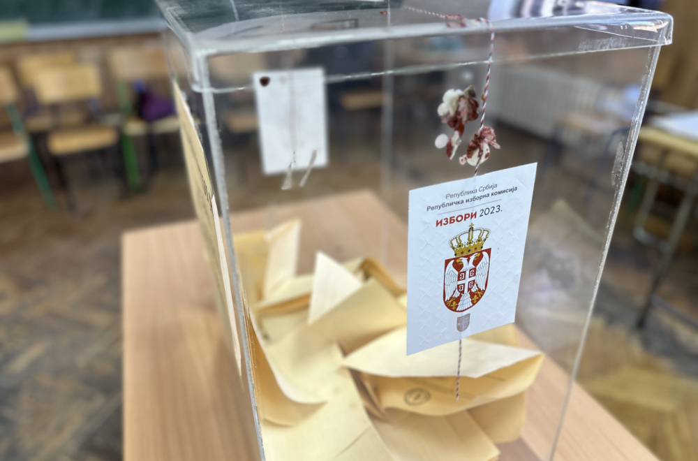 Prema preliminarnim rezultatima lista oko SNS ima najviše mandata