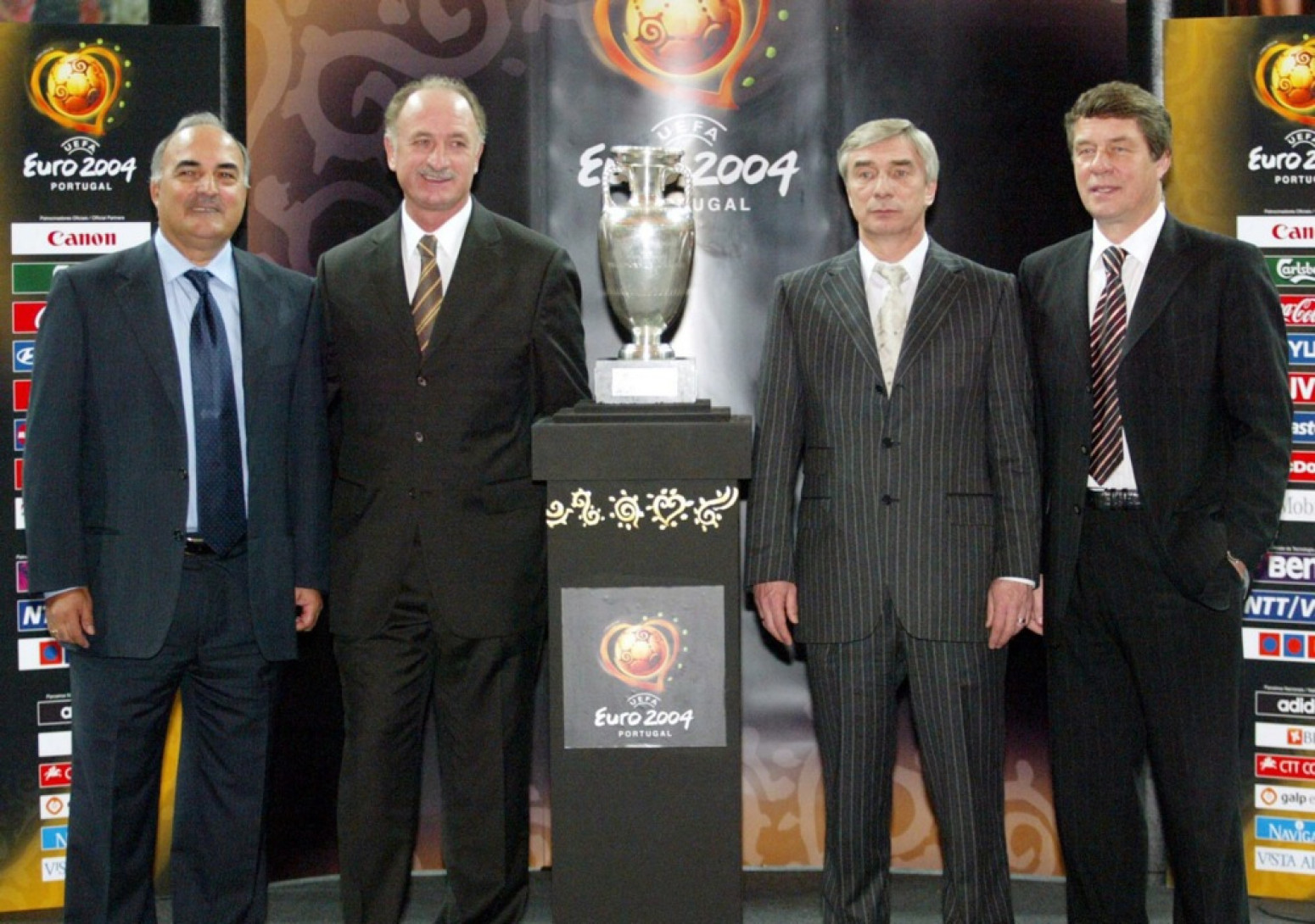 EURO 2004 – Cela Evropa je igrala Sirtaki