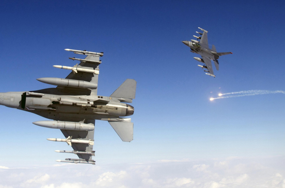Podignuti F-16: Zelenski je spasen?