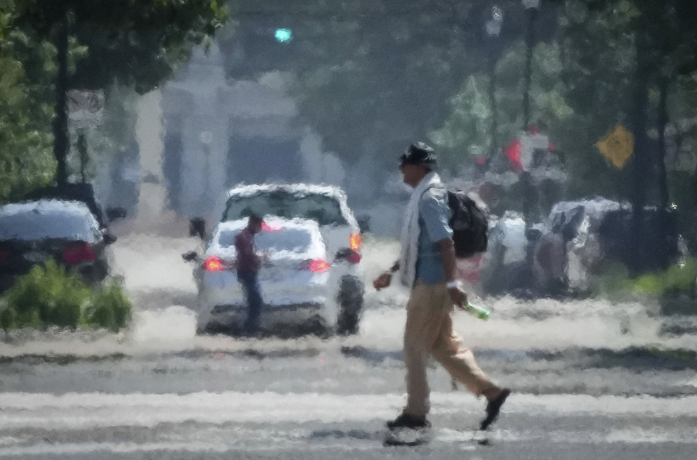 Potpuni haos: Poplave, klizišta, toplotni talas... Broje se mrtvi