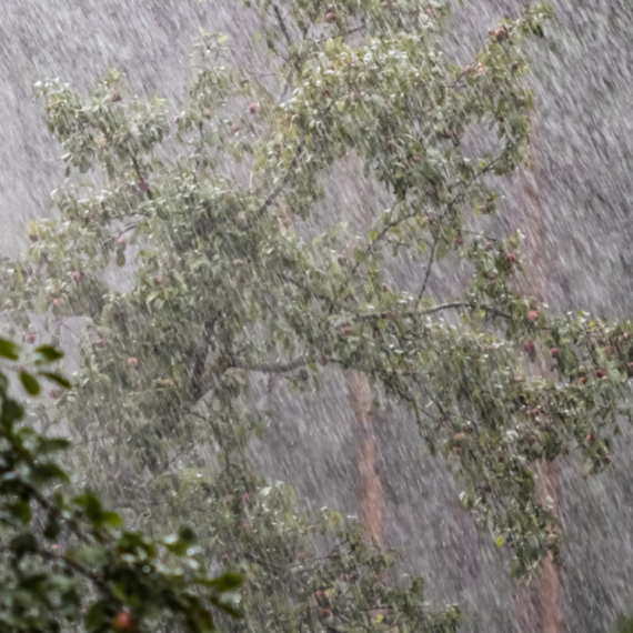 Stižu jaki pljuskovi; Meteorolog otkriva kakvo nas vreme čeka – ovi dani u maju će biti najtopliji