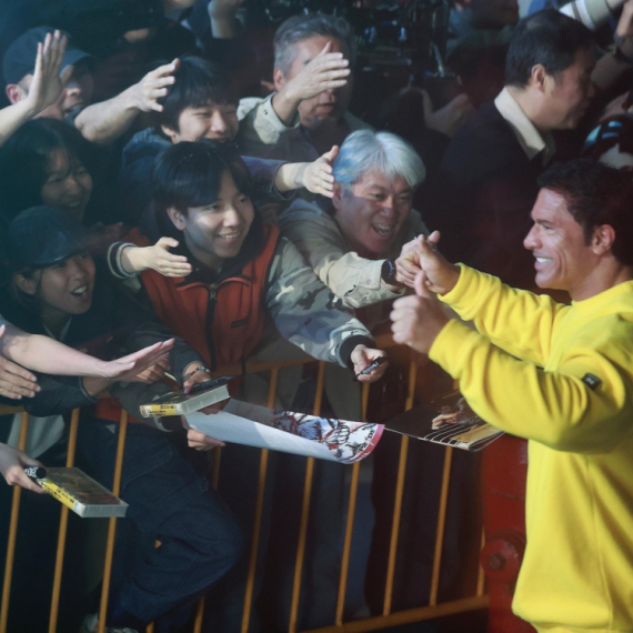 Dugoočekivani sportski film: Dvejn Džonson neprepoznatljiv VIDEO