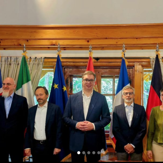 Vučić sa ambasadorima Kvinte: Ne odustajemo od konstruktivne i odgovorne politike FOTO