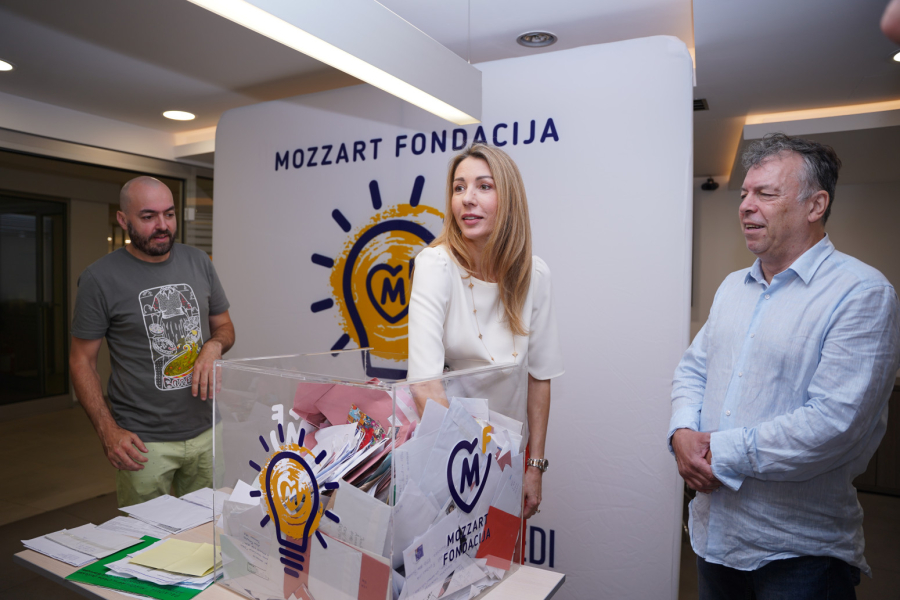 Fiat Hibrid ide u Kotež! Evo ko su dobitnici nagrada u takmičenju Struju štedi da humanost više vredi