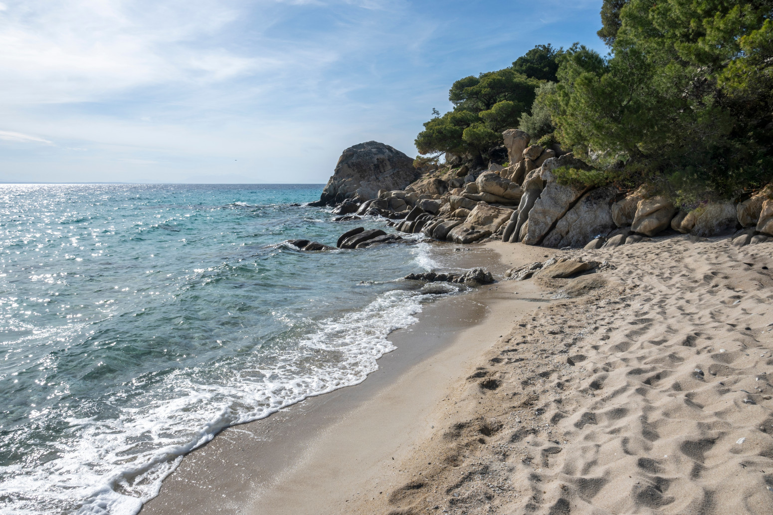 Najlepše plaže sa prirodnim hladom na Sitoniji FOTO