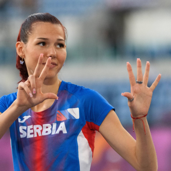 Topićeva u finalu! Angelina jača od bolova i povrede – boriće se za medalju u Parizu VIDEO