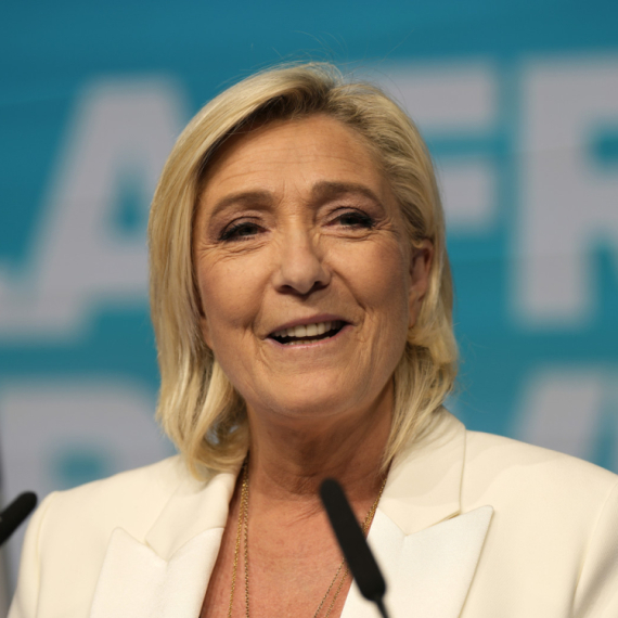 Le Pen: Spremni smo da preuzmemo vlast